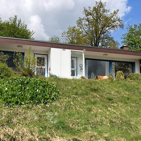 Idyllisch Wohnen Im Weserbergland - Bungalow Mit Phantastischer Aussicht Fuer 4 Personen Polle Exterior foto