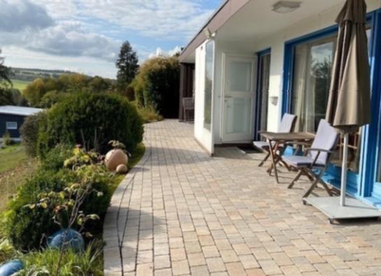 Idyllisch Wohnen Im Weserbergland - Bungalow Mit Phantastischer Aussicht Fuer 4 Personen Polle Exterior foto
