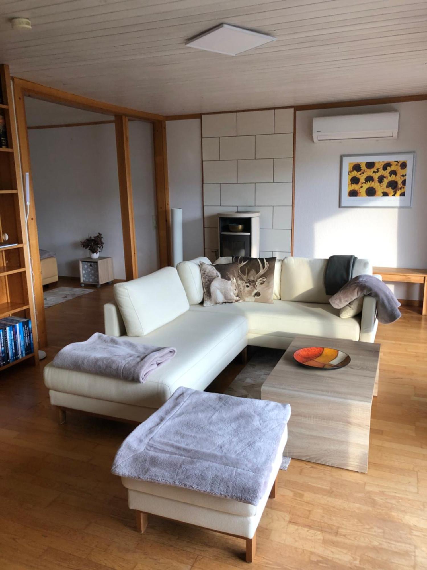 Idyllisch Wohnen Im Weserbergland - Bungalow Mit Phantastischer Aussicht Fuer 4 Personen Polle Exterior foto